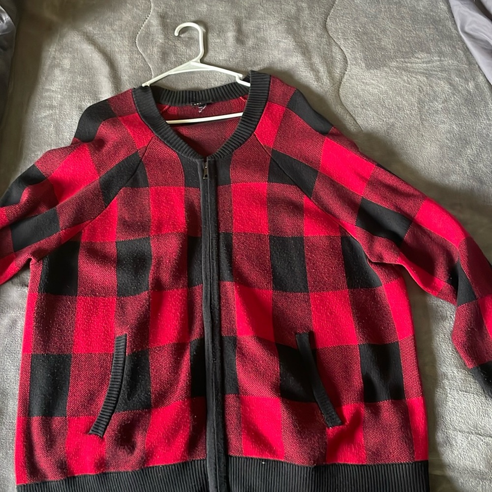 Torrid red & black sweater size 3 ( equivalent size 22 )
